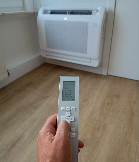 climatisation-console-icestream intérieur d'une maison avec une climatisation console