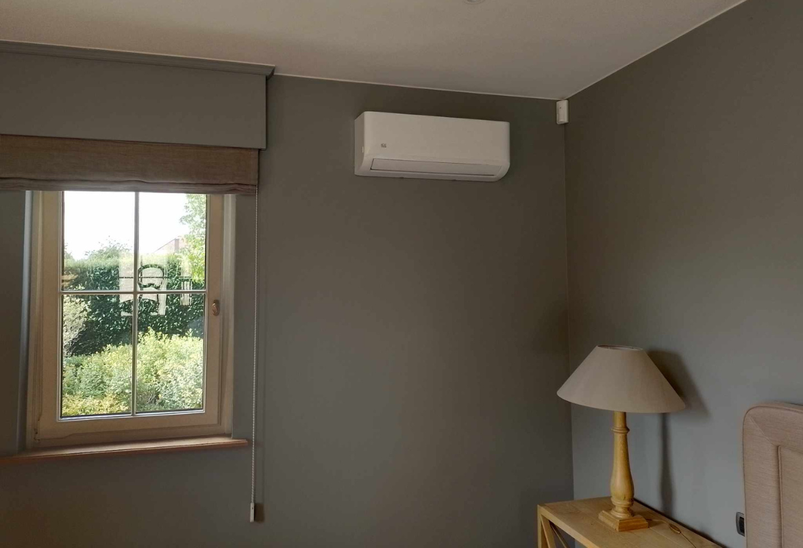 icestream-climatisation-mono-split-mural intérieur d'un domicile avec une climatisation
