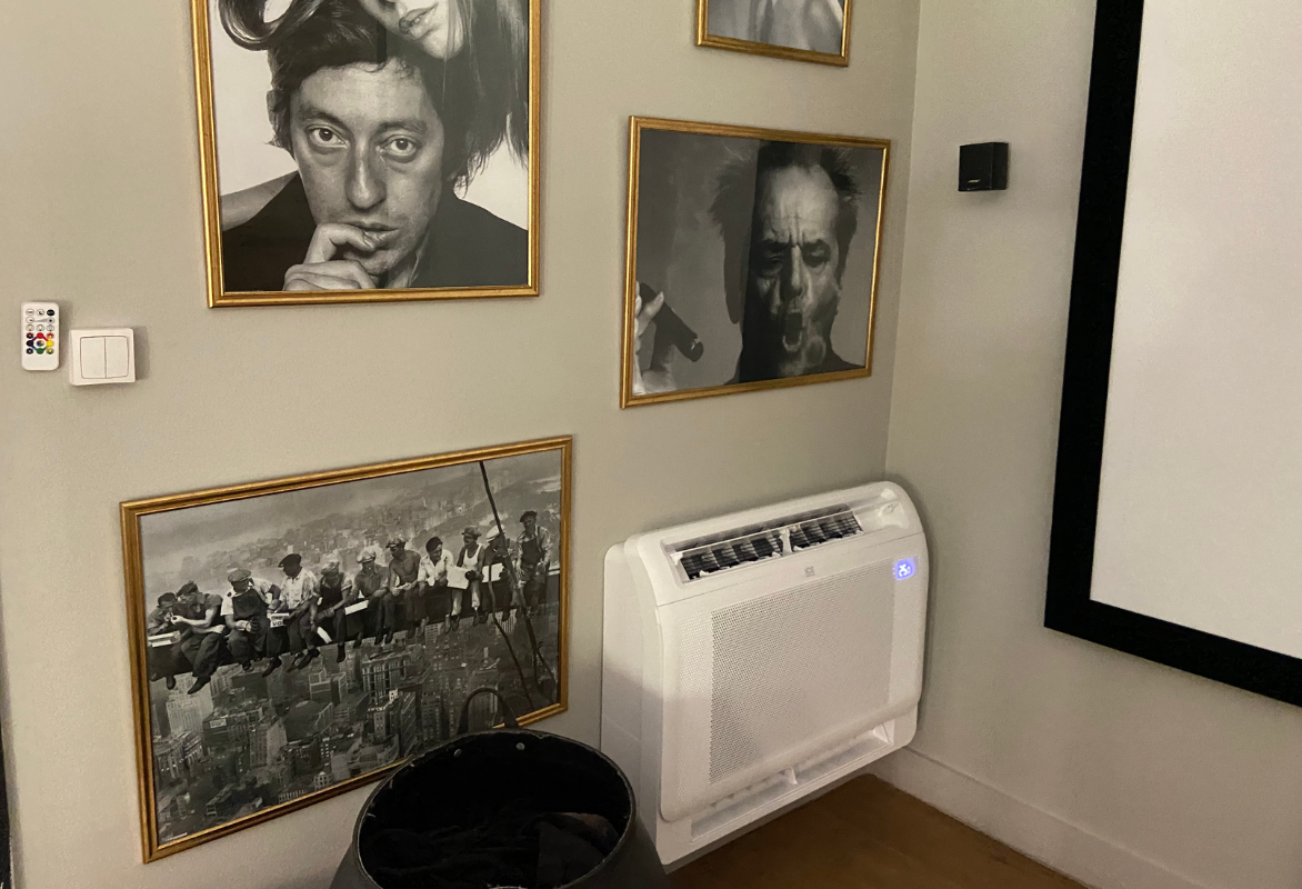 icestream-climatisation-console-ferme intérieur d'une ferme restaurée avec une climatisation console