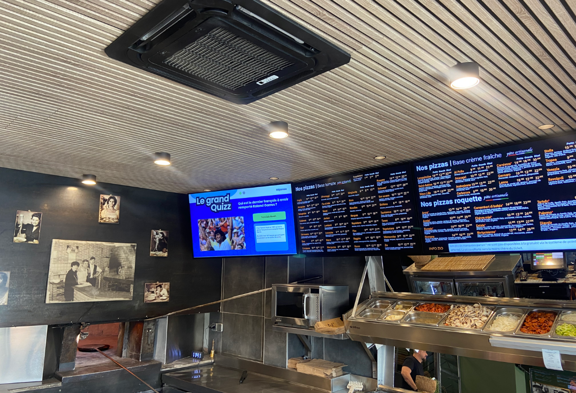 icestream-climatisation-cassette-pizzeria-zio intérieur d'une pizzeria avec une climatisation par cassette